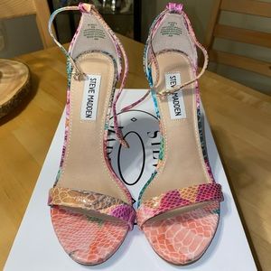 Size 6 floral Stecy heel